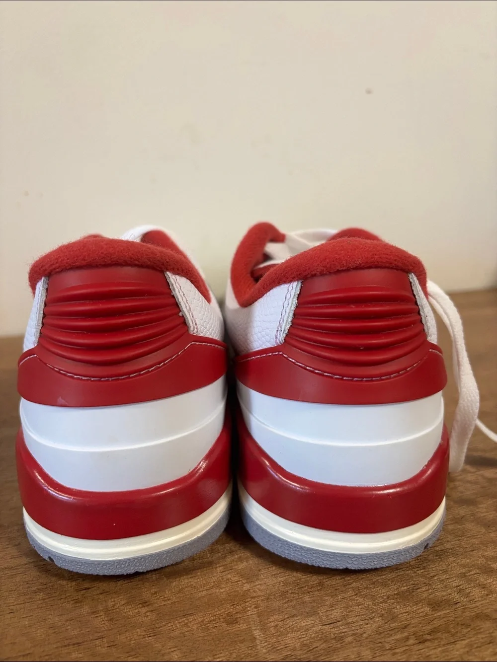 Nike Air Jordan 2/3 White Varsity  Red Sneakers. size 6 New
